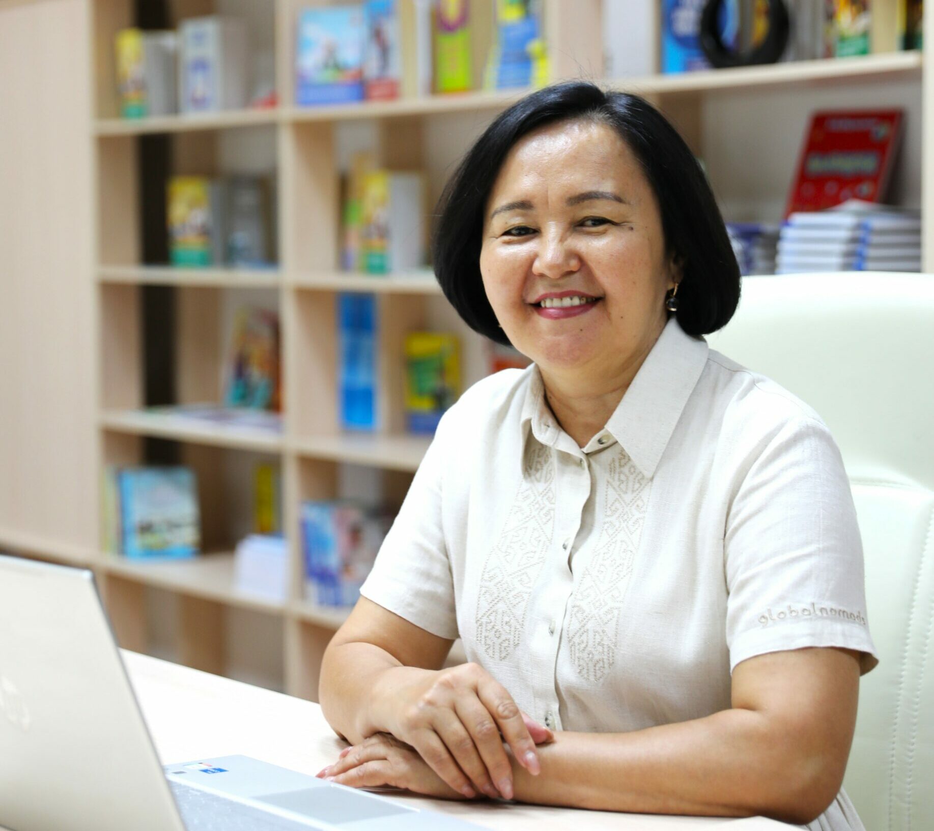 заведующий кафедрой, магистр